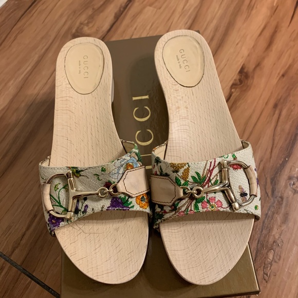 gucci wooden slides